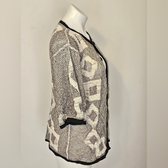 Sandy D'Andrade Cardigan Size Medium EUC - Picture 4 of 6